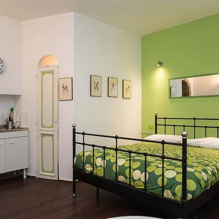 רומא Trastevere Intimate Apartment מראה חיצוני תמונה